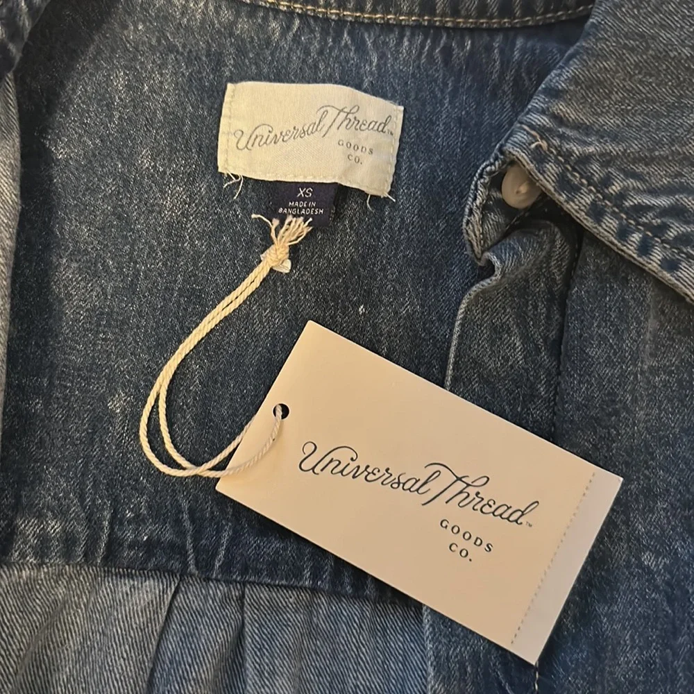 Denium button down - Picture 2 of 3